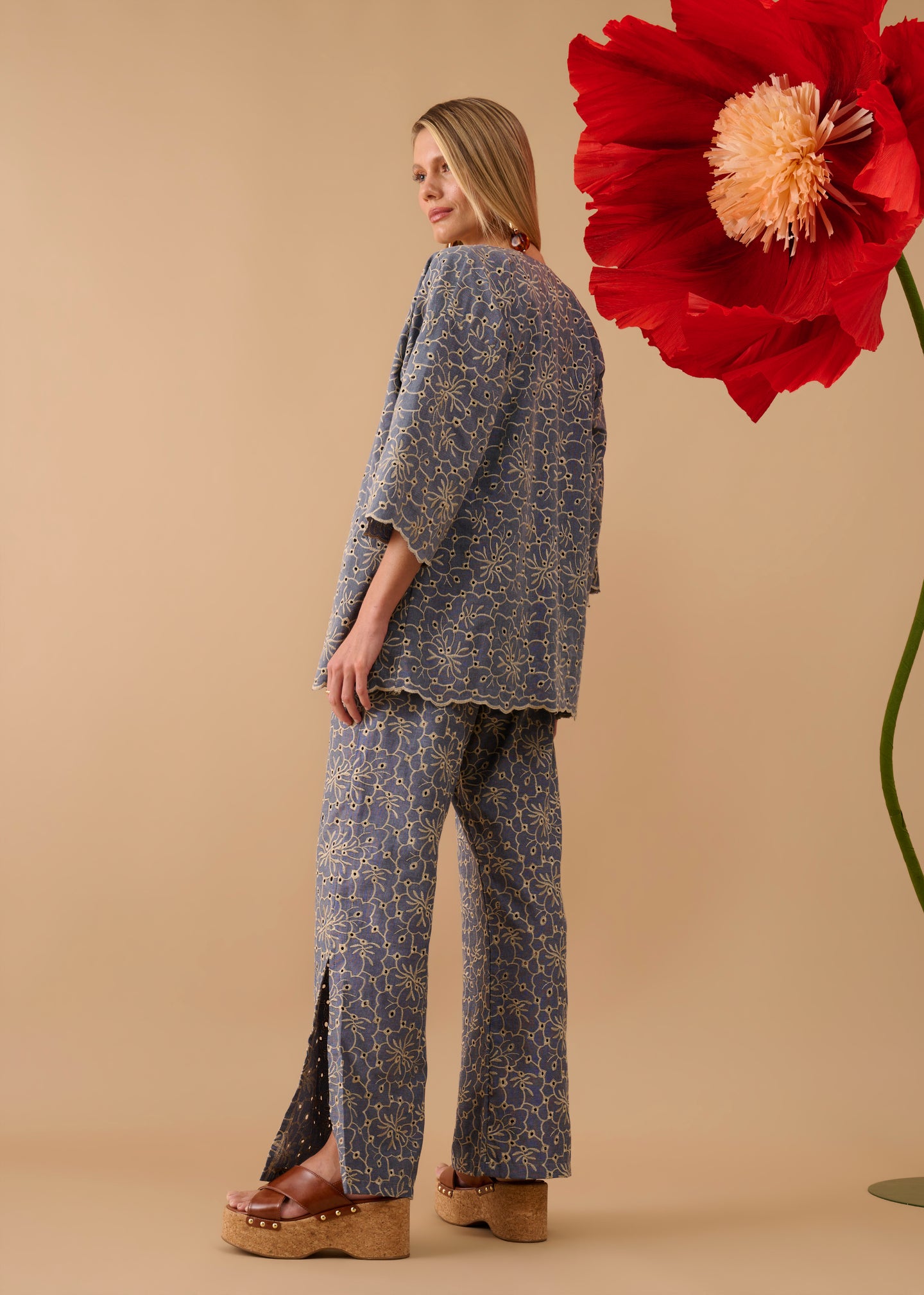 Calça Leona Jeans Floral