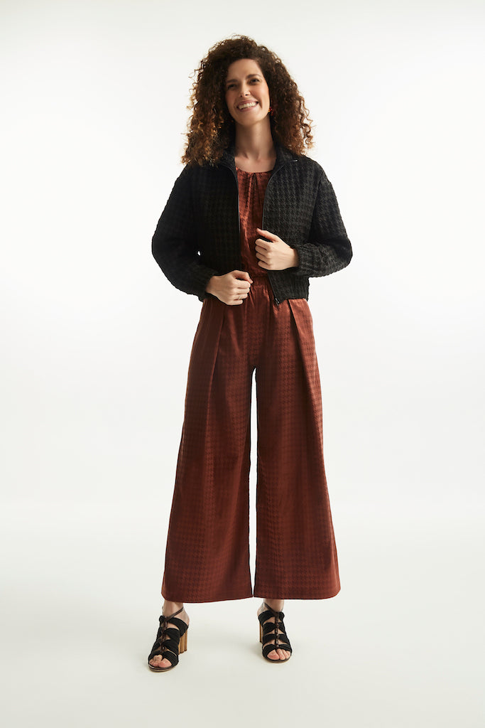 Bomber Marcela Preta